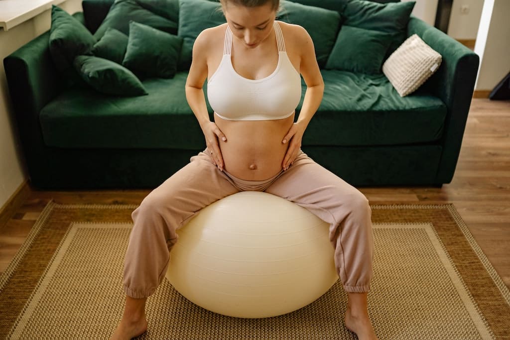 ejercicio-embarazada-bebe-gadis-03